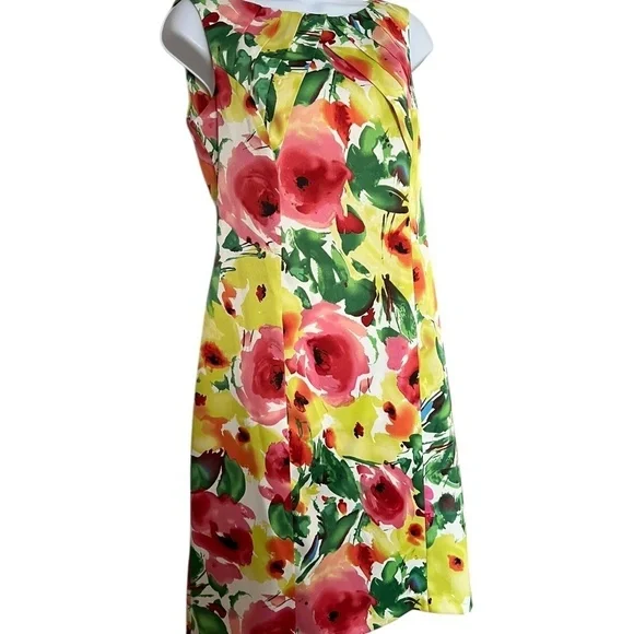 Alyx | Floral Print Dress | Front Pleated Detail - Picture 5 of 8